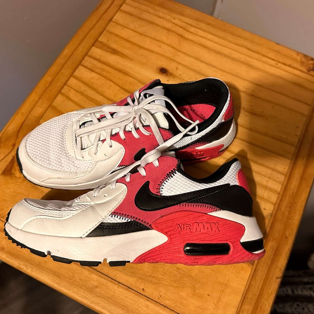 Women’s Nike air max